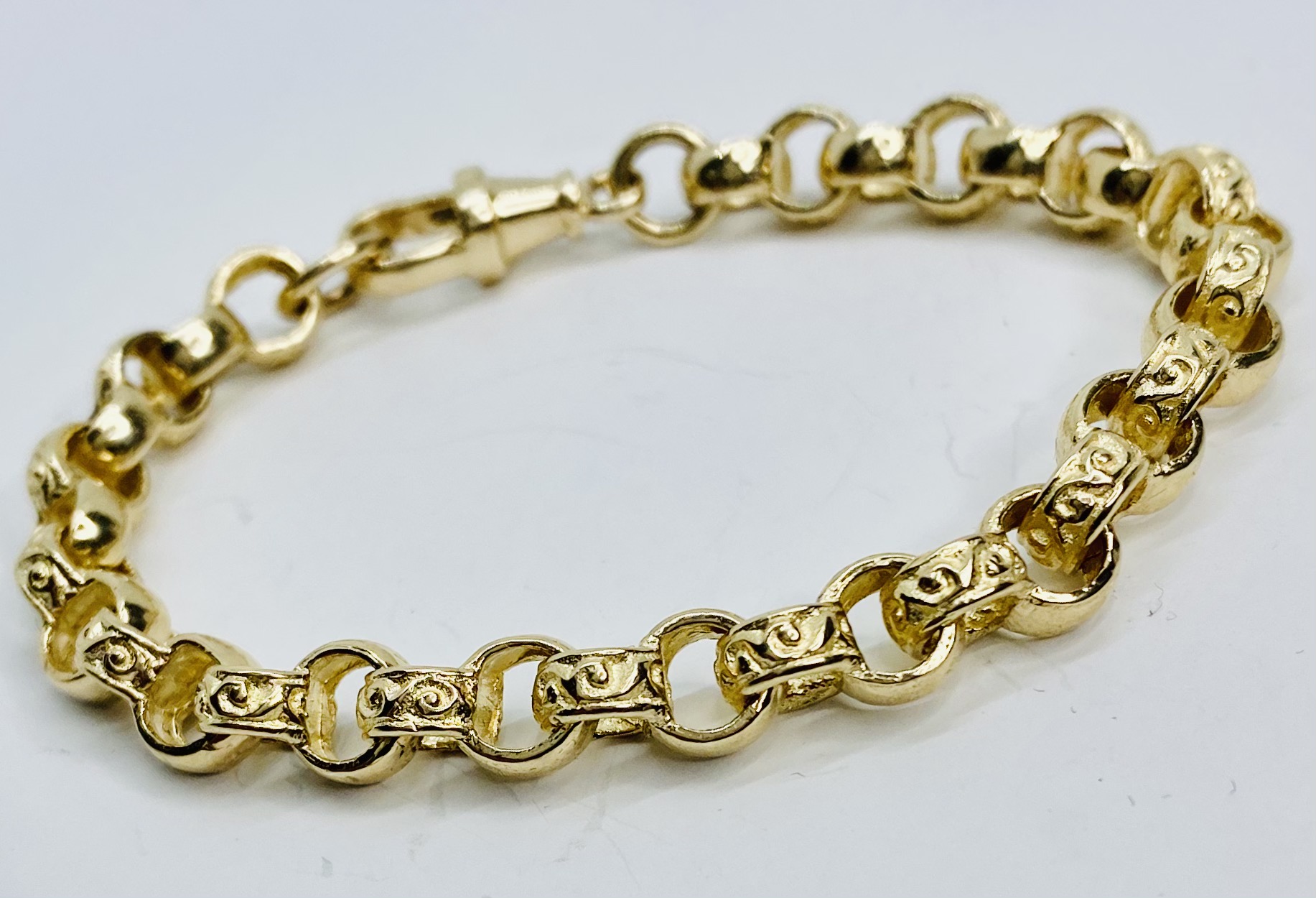 9ct Yellow Gold 7.5 Inch 6mm Round Belcher Bracelet