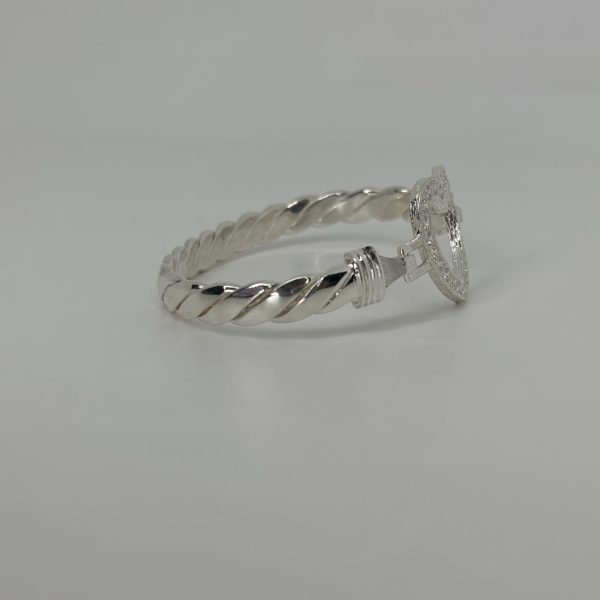 STERLING SILVER LADIES OPEN HEART HOOK BANGLE - Image 7