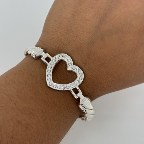 STERLING SILVER LADIES OPEN HEART HOOK BANGLE