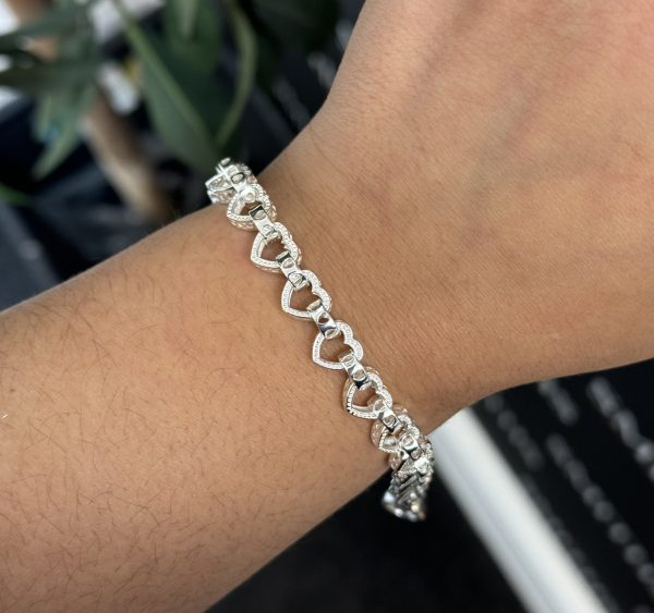 sterling silver love heart bracelet